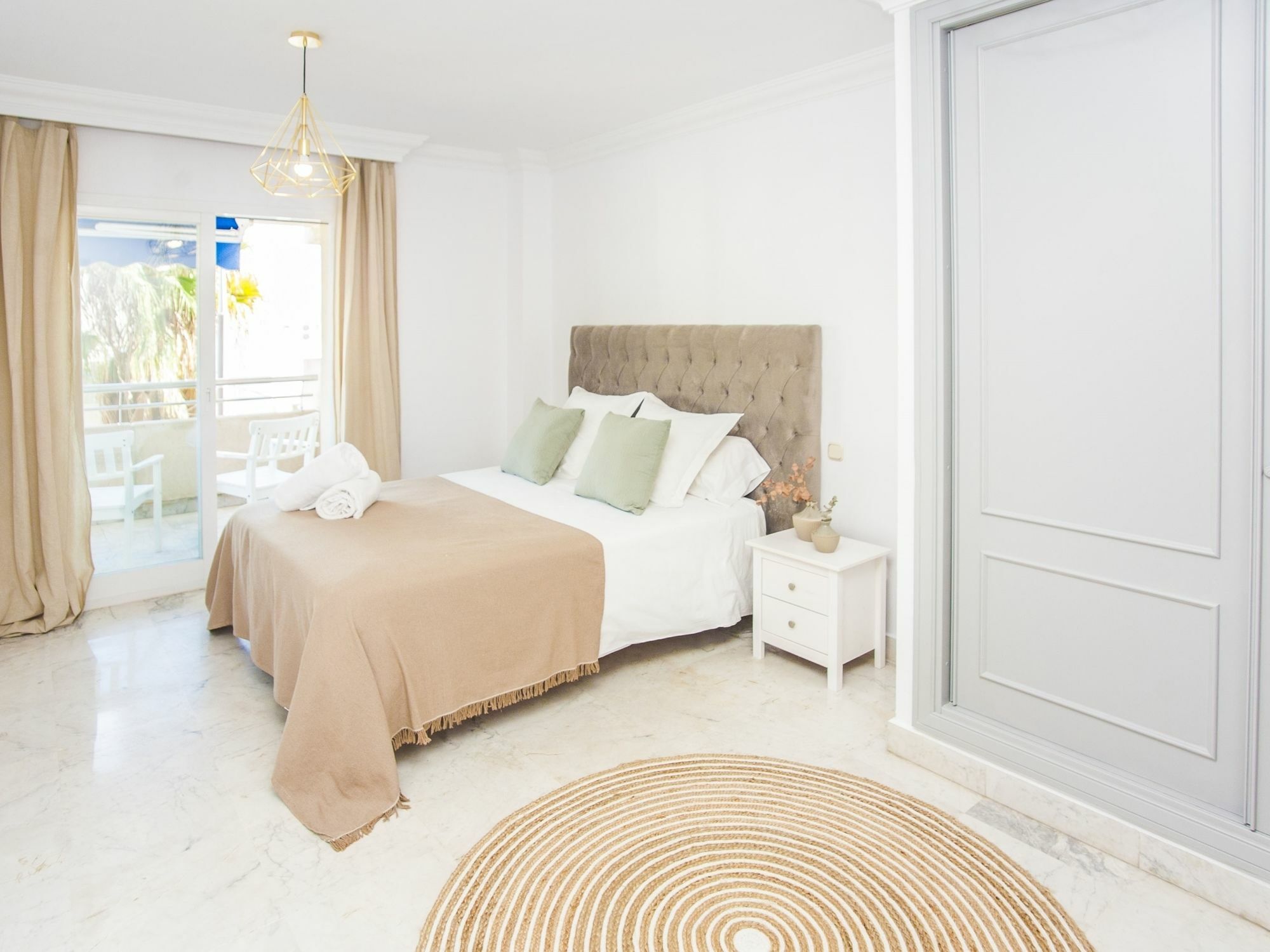 Marina De Banus Sea Views * Marbella